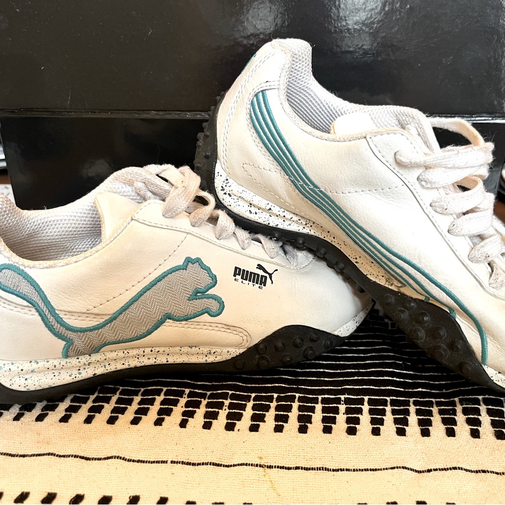 Women’s 6 Puma sneakers - Teal/Black/White